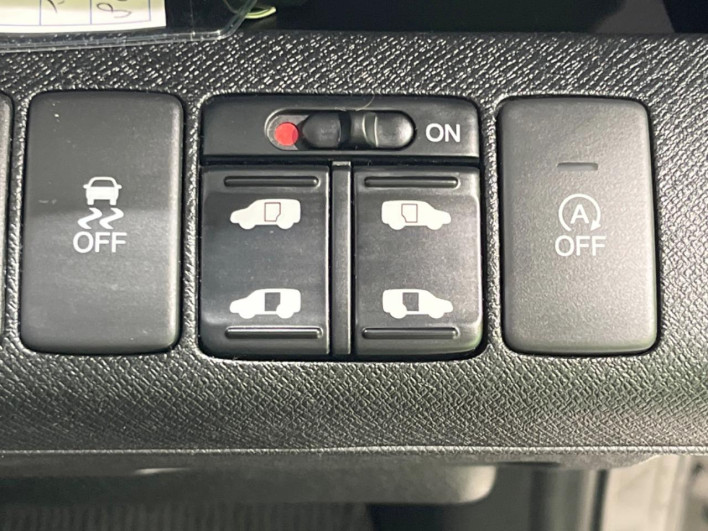 2013 Honda Stepwgn Spada DBA-RK5 (UW-6a2a278645363)[22]