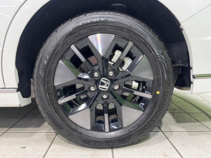 2023 Honda Step Wagon 6AA-RP8 (UW-6a2a2787a7722)[19]