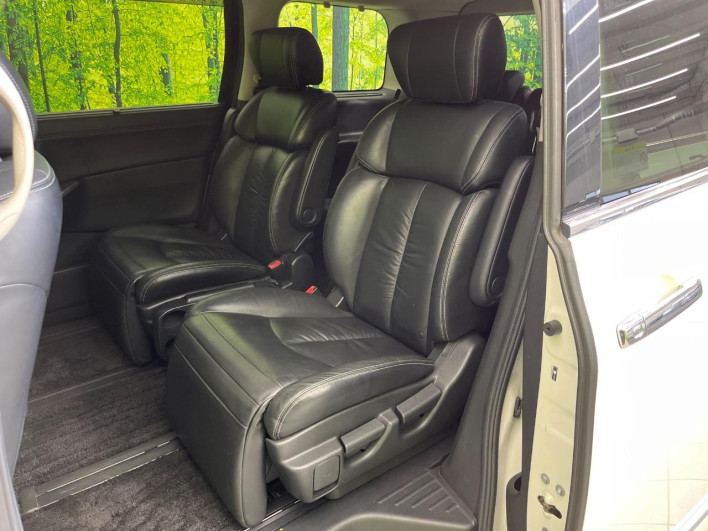 2016 Nissan Elgrand DBA-TE52 (UW-6a2a27a40be0a)[28]