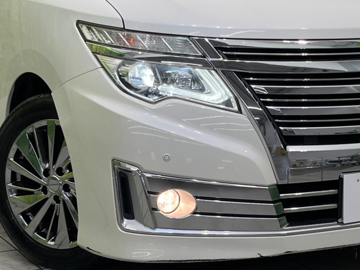 2016 Nissan Elgrand DBA-TE52 (UW-6a2a27a40be0a)[13]