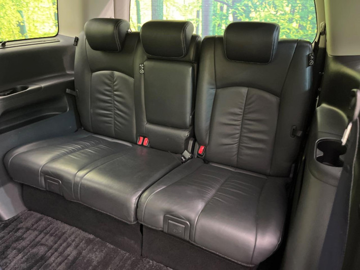 2016 Nissan Elgrand DBA-TE52 (UW-6a2a27a40be0a)[29]