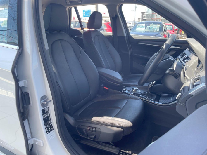 2022 BMW X1 3DA-AD20 (UW-6a2a27b7eed78)[8]