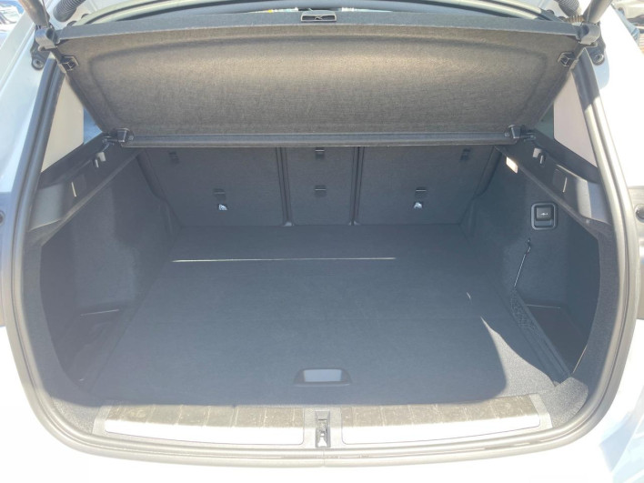 2022 BMW X1 3DA-AD20 (UW-6a2a27b7eed78)[17]