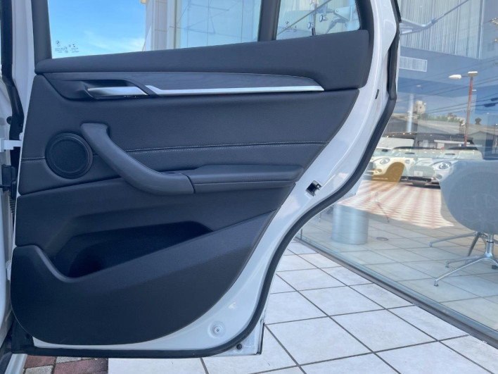 2022 BMW X1 3DA-AD20 (UW-6a2a27b7eed78)[28]