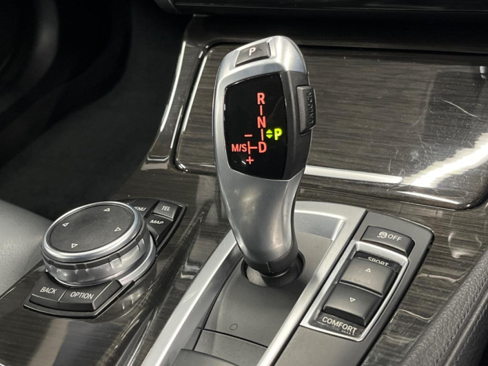 2016 BMW 5 Series DBA-XG20 (UW-6a2a27b83ee42)[10]