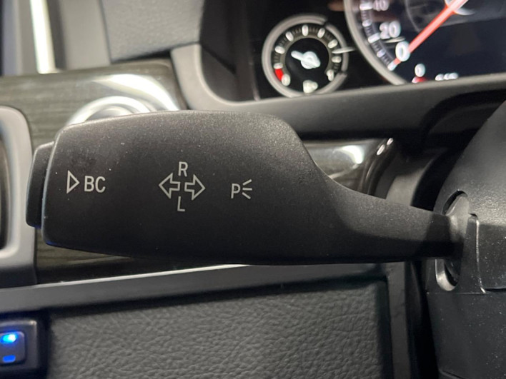 2016 BMW 5 Series DBA-XG20 (UW-6a2a27b83ee42)[22]