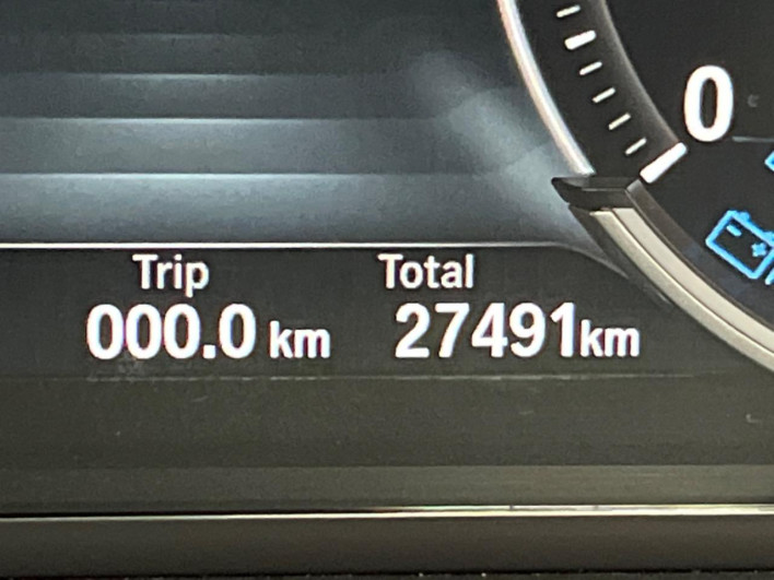 2016 BMW 5 Series DBA-XG20 (UW-6a2a27b83ee42)[2]