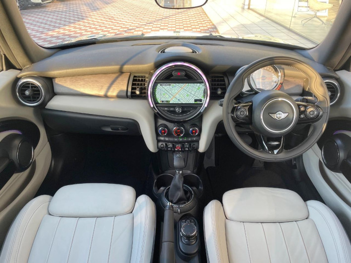 2016 Rover Mini DBA-WG15 (UW-6a2a27c02ea9e)[11]