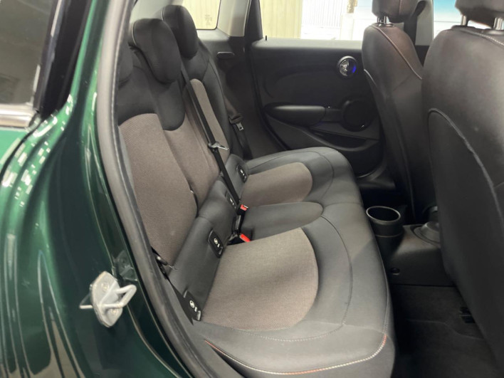 2018 Rover Mini DBA-XS15 (UW-6a2a27c22ea25)[25]