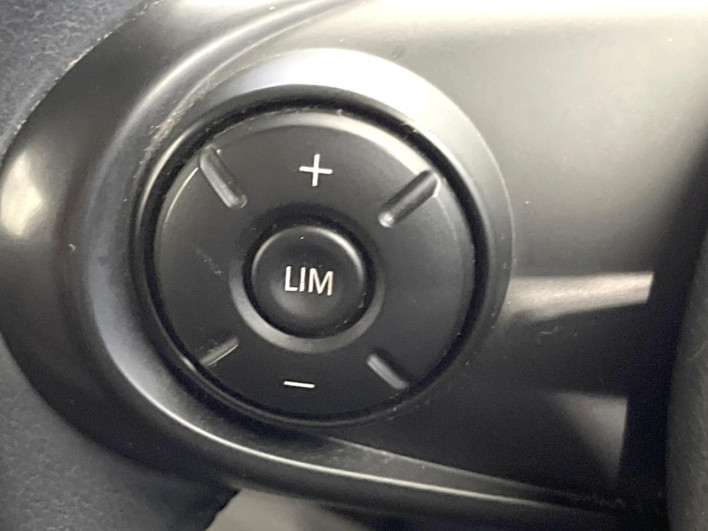 2021 Rover Mini 3DA-XY15MW (UW-6a2a27c2bbf95)[22]