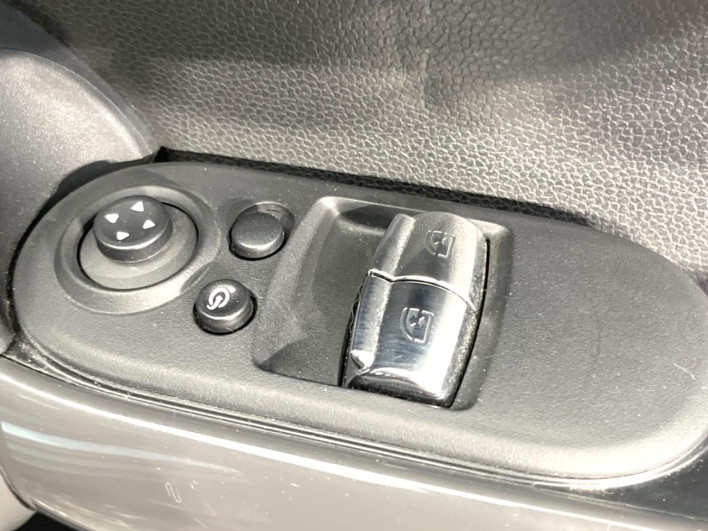 2021 Rover Mini 3DA-XY15MW (UW-6a2a27c2bbf95)[19]