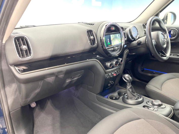 2019 Rover Mini LDA-YT20 (UW-6a2a27c2ef8b8)[11]