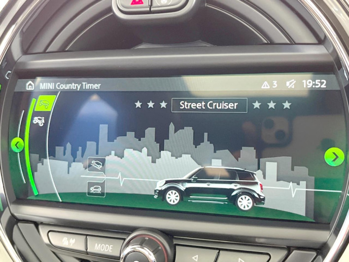 2018 Rover Mini LDA-YT20 (UW-6a2a27c386332)[11]