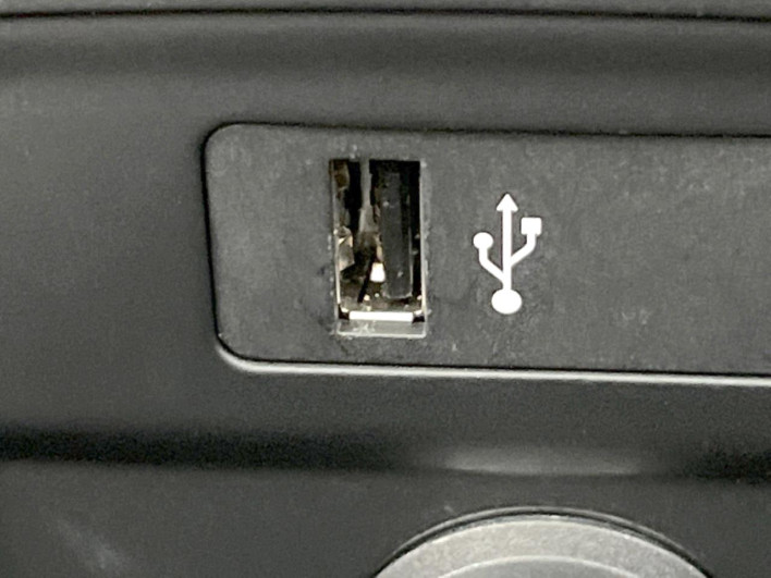 2018 Rover Mini LDA-YT20 (UW-6a2a27c386332)[17]