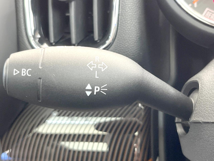 2018 Rover Mini LDA-YT20 (UW-6a2a27c386332)[25]