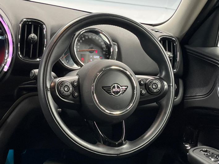 2018 Rover Mini LDA-YT20 (UW-6a2a27c3d0691)[28]