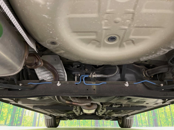 2011 Nissan JUKE DBA-YF15 (UW-6a2a27c644444)[23]