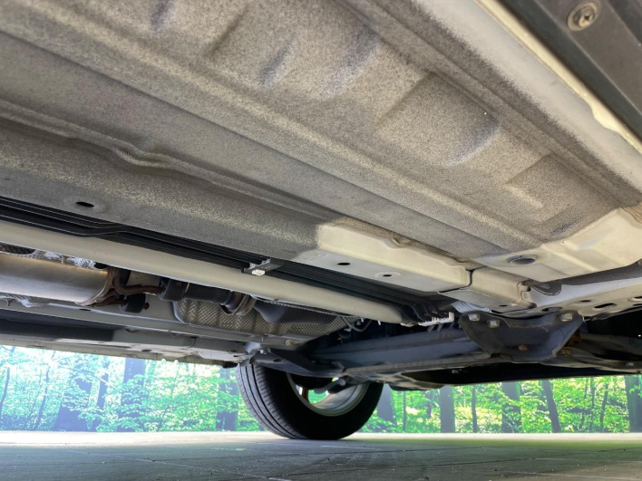 2012 Nissan JUKE DBA-YF15 (UW-6a2a27c6cb1f0)[27]