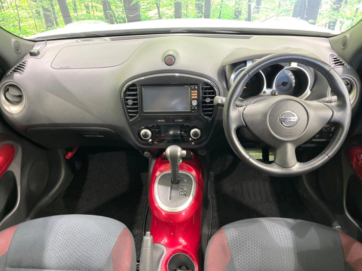 2014 Nissan JUKE DBA-YF15 (UW-6a2a27c701259)[24]
