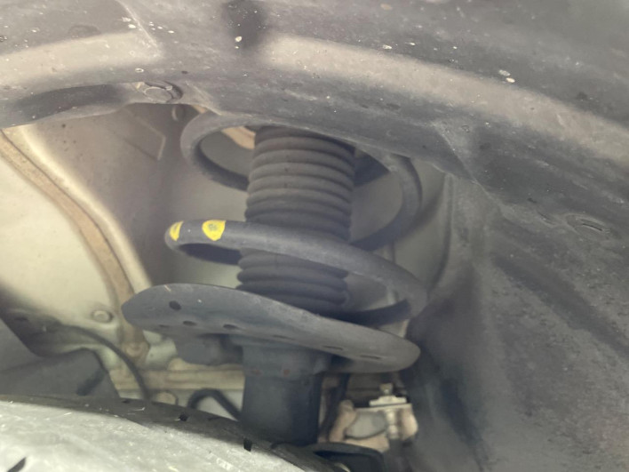 2017 Nissan JUKE DBA-YF15 (UW-6a2a27c7c9f87)[11]