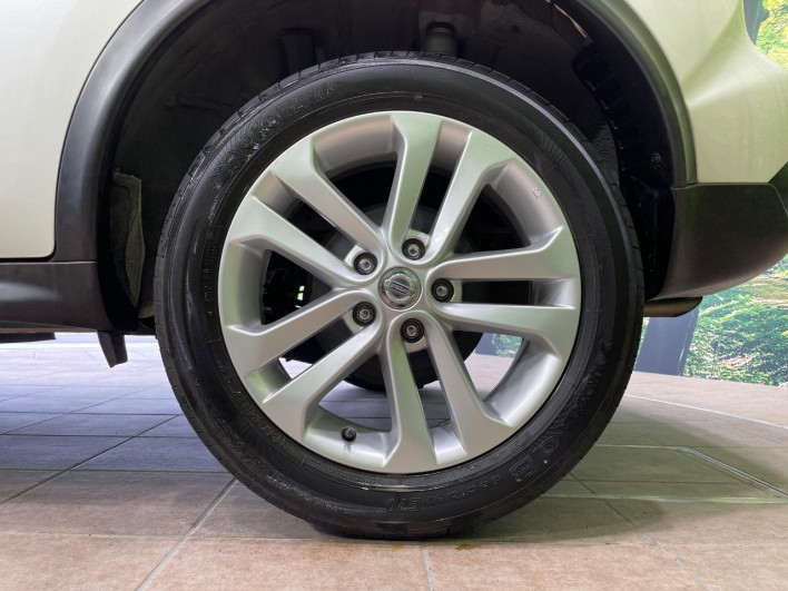 2017 Nissan JUKE DBA-YF15 (UW-6a2a27c7c9f87)[12]