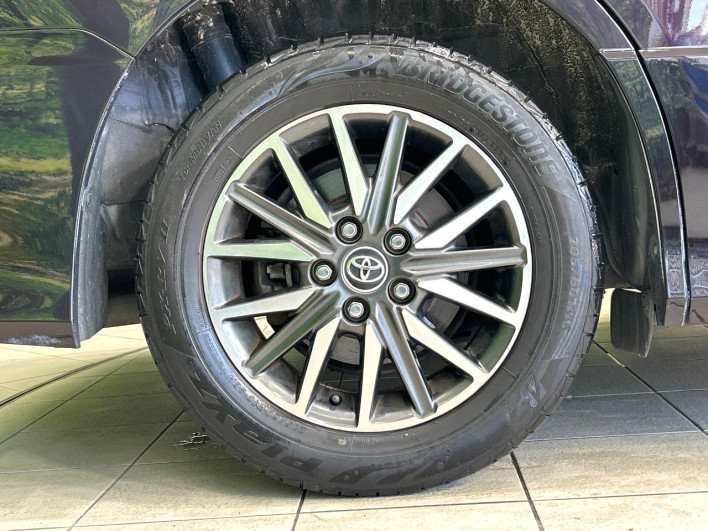 2014 Toyota Voxy DBA-ZRR80W (UW-6a2a27d16b3ca)[16]