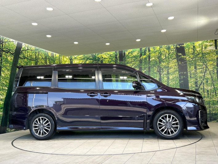 2014 Toyota Voxy DBA-ZRR80W (UW-6a2a27d16b3ca)[10]