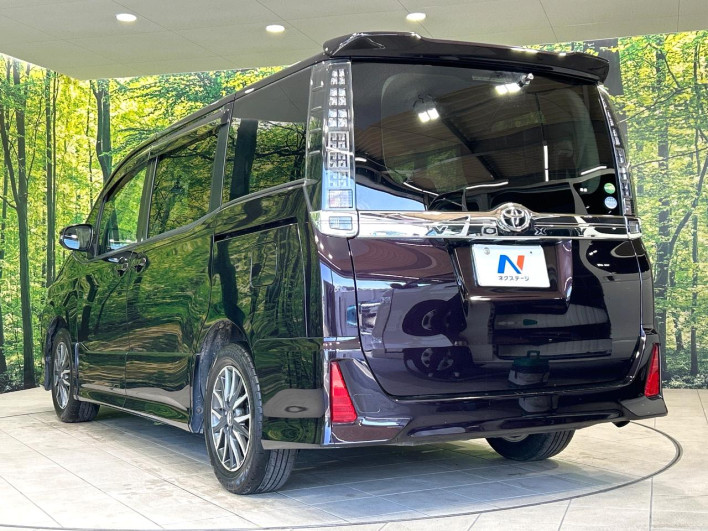 2014 Toyota Voxy DBA-ZRR80W (UW-6a2a27d16b3ca)[7]