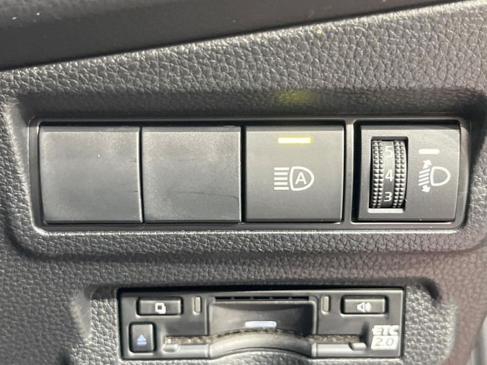 2025 Toyota Corolla Cross 6AA-ZVG13 (UW-6a2a27e0b3459)[17]