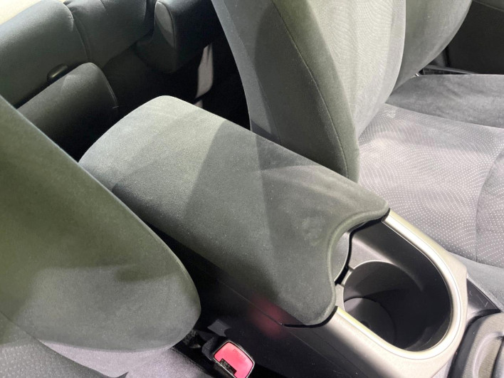2012 Toyota Prius DAA-ZVW30 (UW-6a2a27e3b275c)[27]