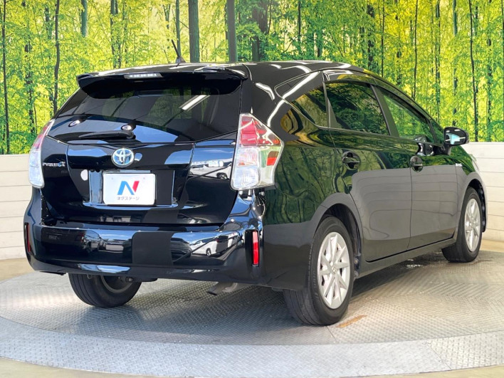 2016 Toyota Prius α DAA-ZVW41W (UW-6a2a27e4ba699)[27]