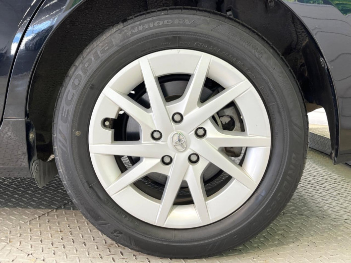 2016 Toyota Prius α DAA-ZVW41W (UW-6a2a27e4ba699)[20]