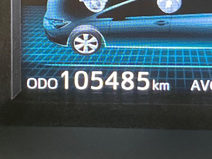 2016 Toyota Prius α DAA-ZVW41W (UW-6a2a27e4ba699)[2]