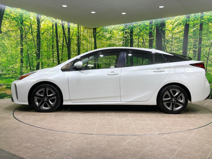 2021 Toyota Prius 6AA-ZVW51 (UW-6a2a27e94ea76)[15]