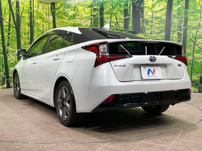 2021 Toyota Prius 6AA-ZVW51 (UW-6a2a27e94ea76)[16]