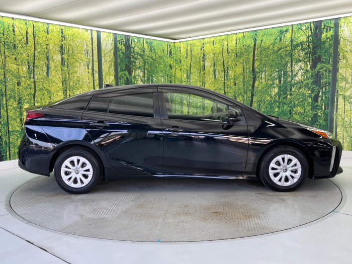 2021 Toyota Prius 6AA-ZVW51 (UW-6a2a27ea45d48)[11]