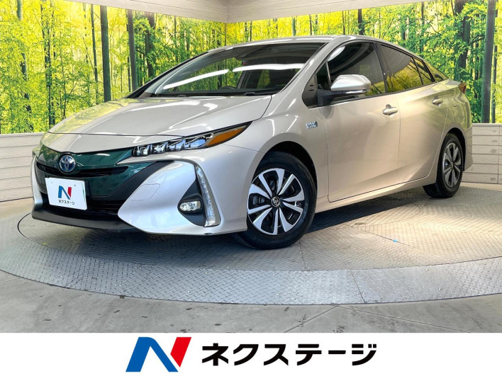 2017 Toyota Prius PHV DLA-ZVW52 (UW-6a2a27ec74a91)[3]