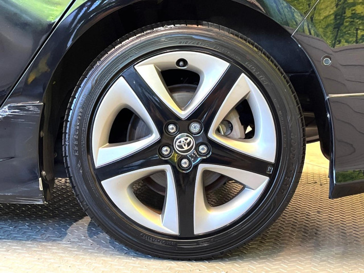2019 Toyota Prius PHV DLA-ZVW52 (UW-6a2a27ed1849c)[14]