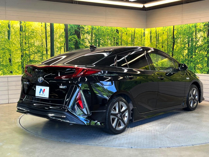 2019 Toyota Prius PHV DLA-ZVW52 (UW-6a2a27ed1849c)[19]