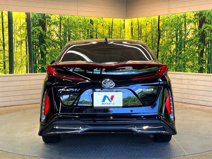 2019 Toyota Prius PHV DLA-ZVW52 (UW-6a2a27ed1849c)[20]