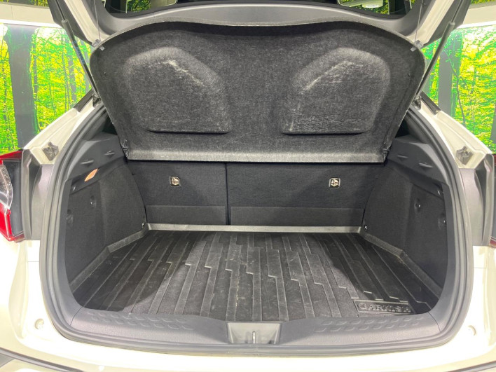 2018 Toyota C-HR DAA-ZYX10 (UW-6a2a280315206)[12]
