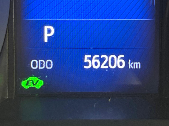 2018 Toyota C-HR DAA-ZYX10 (UW-6a2a280315206)[2]
