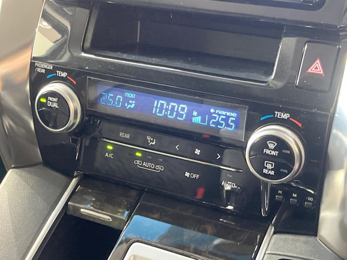 2017 Toyota Vellfire DBA-AGH30W (UW-6a2b777b7aeb2)[5]