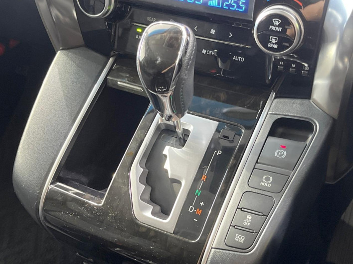 2017 Toyota Vellfire DBA-AGH30W (UW-6a2b777b7aeb2)[4]