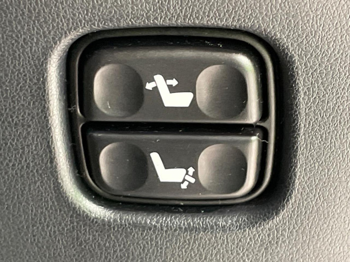 2012 Toyota Alphard DBA-ANH20W (UW-6a2b778aa0b17)[18]