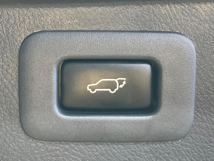 2013 Toyota Vellfire DBA-ANH20W (UW-6a2b778b31f31)[28]