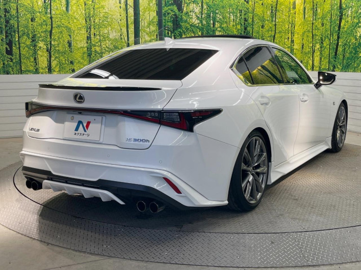 2020 Lexus IS 6AA-AVE30 (UW-6a2b778d21234)[20]