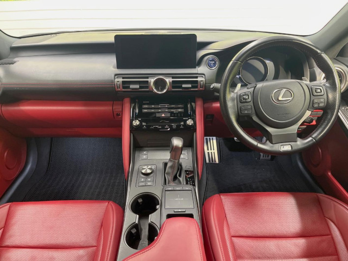2020 Lexus IS 6AA-AVE30 (UW-6a2b778d21234)[28]