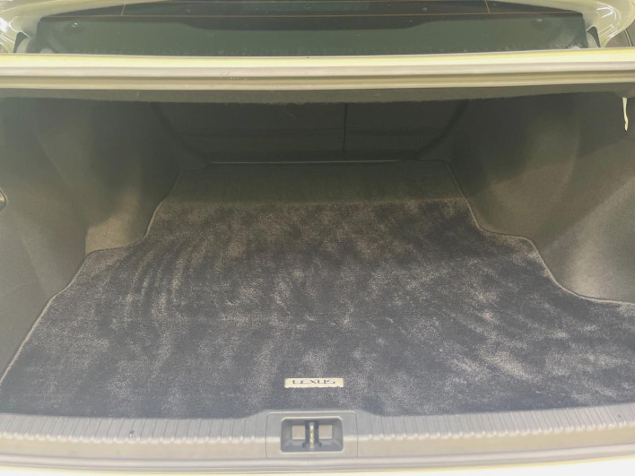 2020 Lexus IS 6AA-AVE30 (UW-6a2b778d21234)[16]