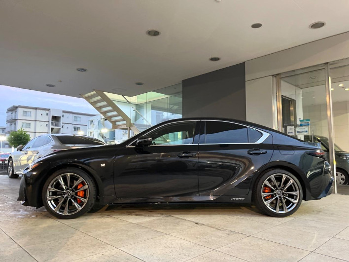 2021 Lexus IS 6AA-AVE30 (UW-6a2b778d920fb)[22]